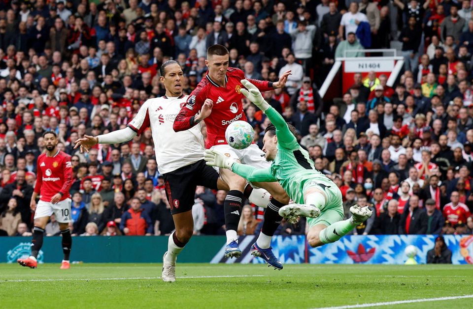 Manchester United's Benjamin Sesko scores their second goal (Action Images via Reuters/Jason Cairnduff)